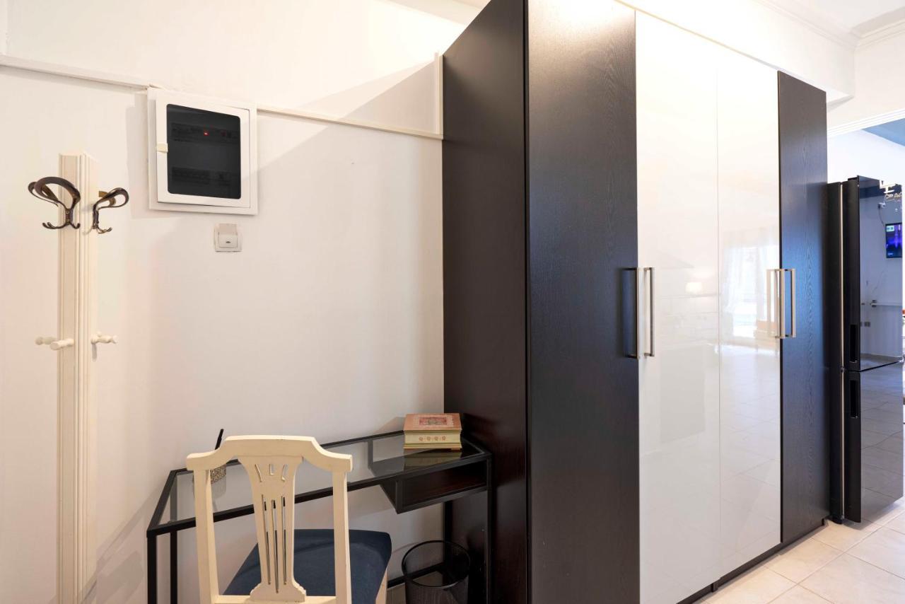 Mirabella Spacious Studio Athens Exterior photo